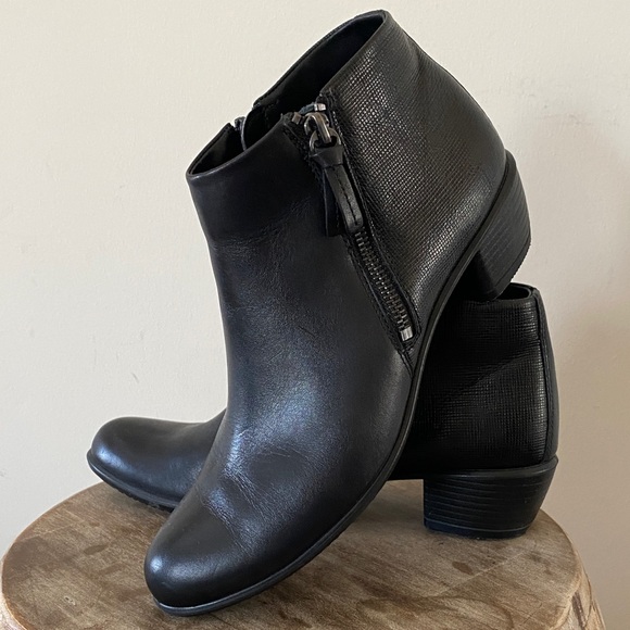 Ecco Shoes - Ecco Black Leather Ankle Boots Booties with Double Side Zip Detail Size 39